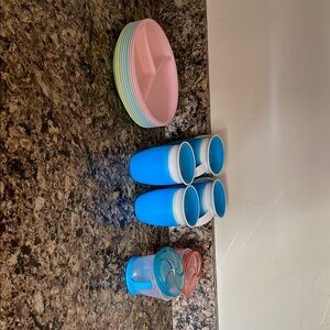 Blue and Pink Kids Dinnerware Set